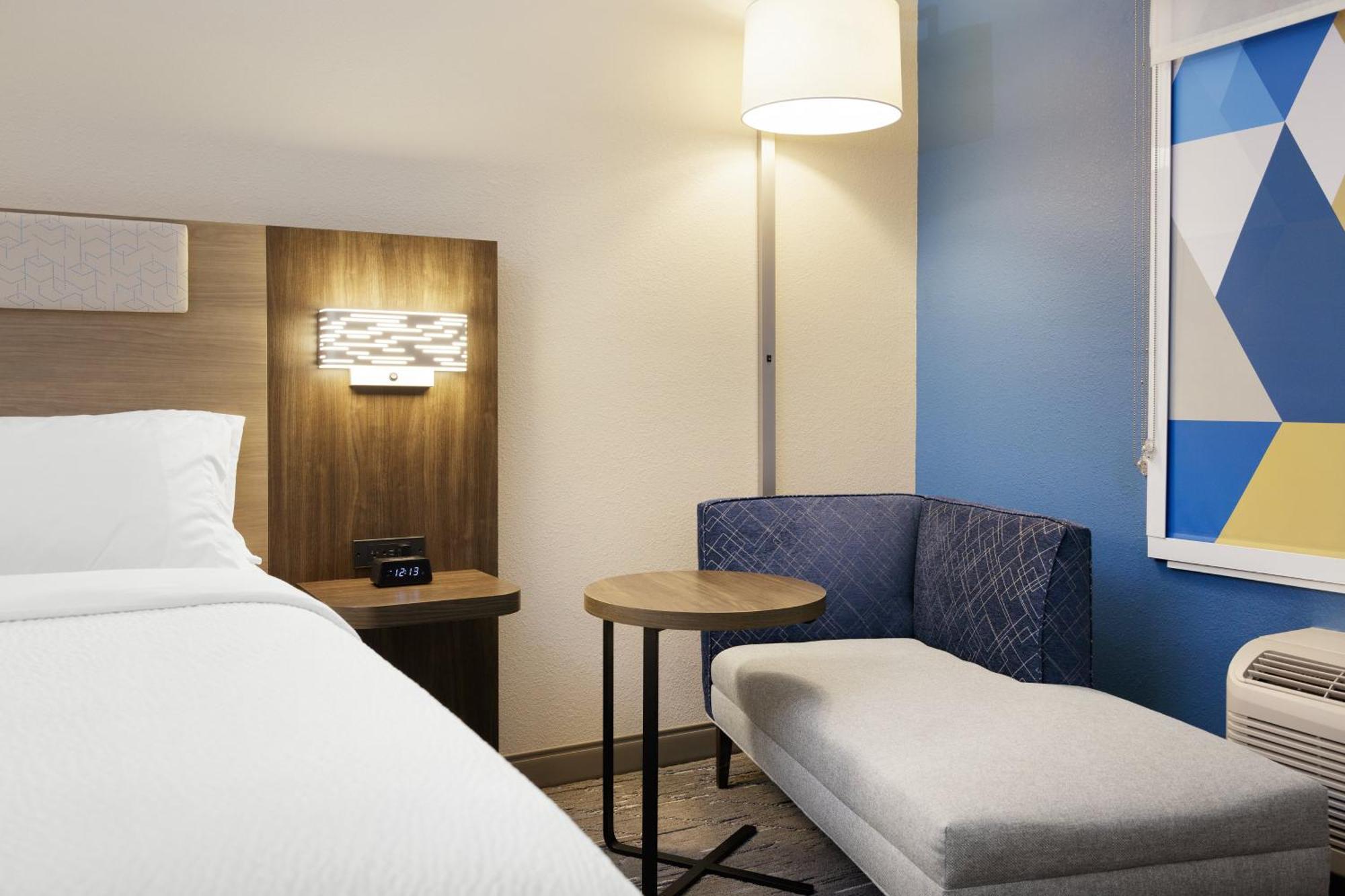 Holiday Inn Express & Suites Weatherford By Ihg Buitenkant foto