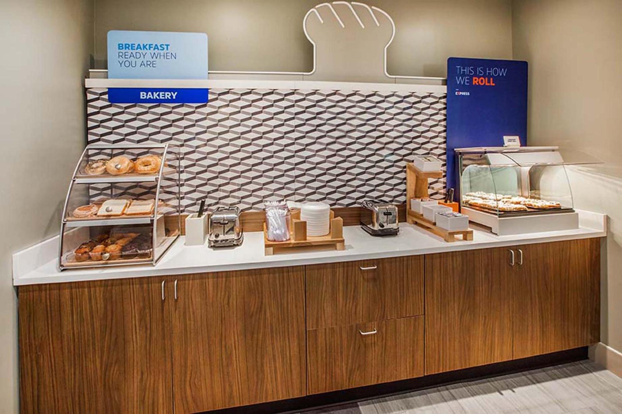 Holiday Inn Express & Suites Weatherford By Ihg Buitenkant foto